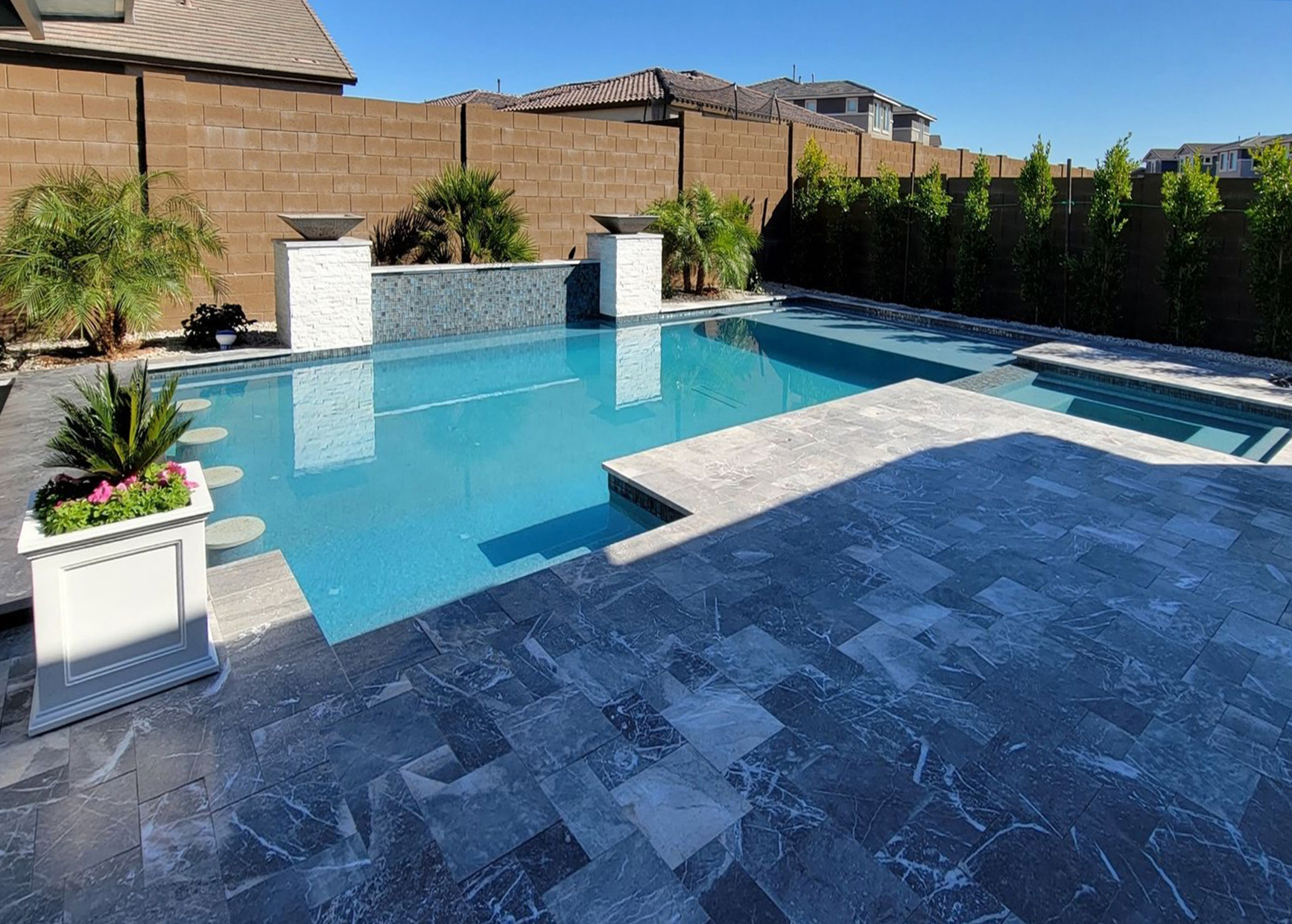 Jewels for Pools with 40% Pebble Radiance glass Laguna pool - Laguna
